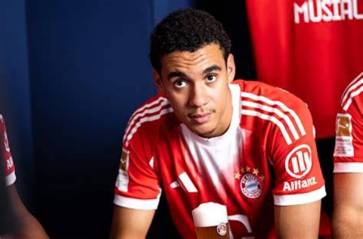 Jamal Musiala Vi&ecirc;n ngọc s&aacute;ng gi&aacute; của Bayern v&agrave; cơn mưa lời khen