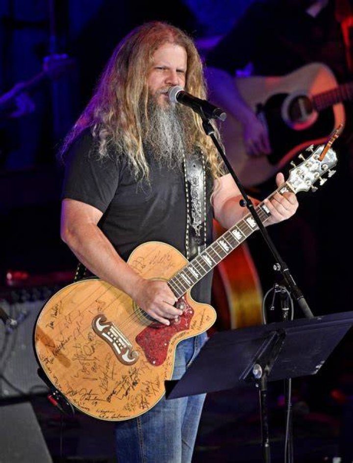 Jamey Johnson siblings Does Jamey Johnson have brothers and sisters?