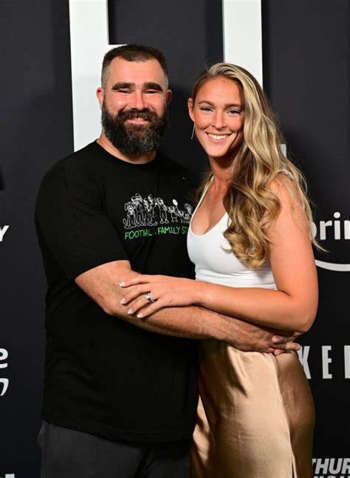 Jason Kelce&rsquo;s wife fires back at dadshamers over viral video
