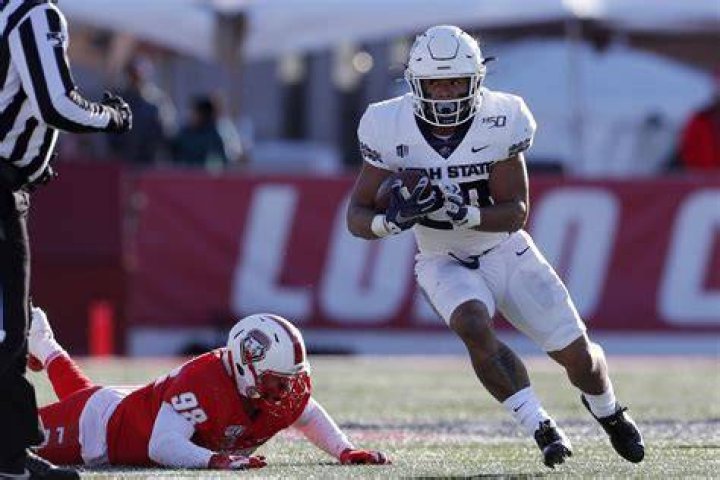 Jaylen Warren Football Utah State University Athletics