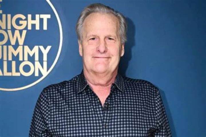 Jeff Daniels Biography, Height & Life Story Super Stars Bio