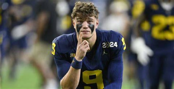 JJ McCarthy's Girlfriend Went Viral During Blowout Win The Spun