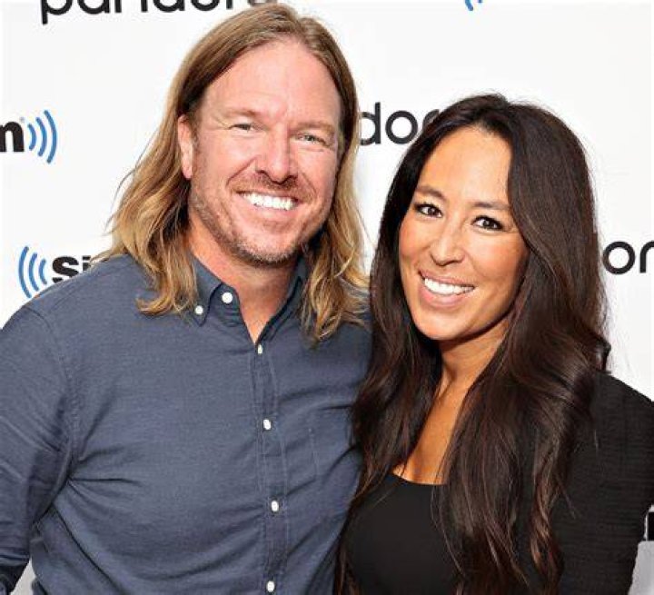 Joanna Gaines Wiki 2021 Net Worth, Height, Weight, Relationship & Full