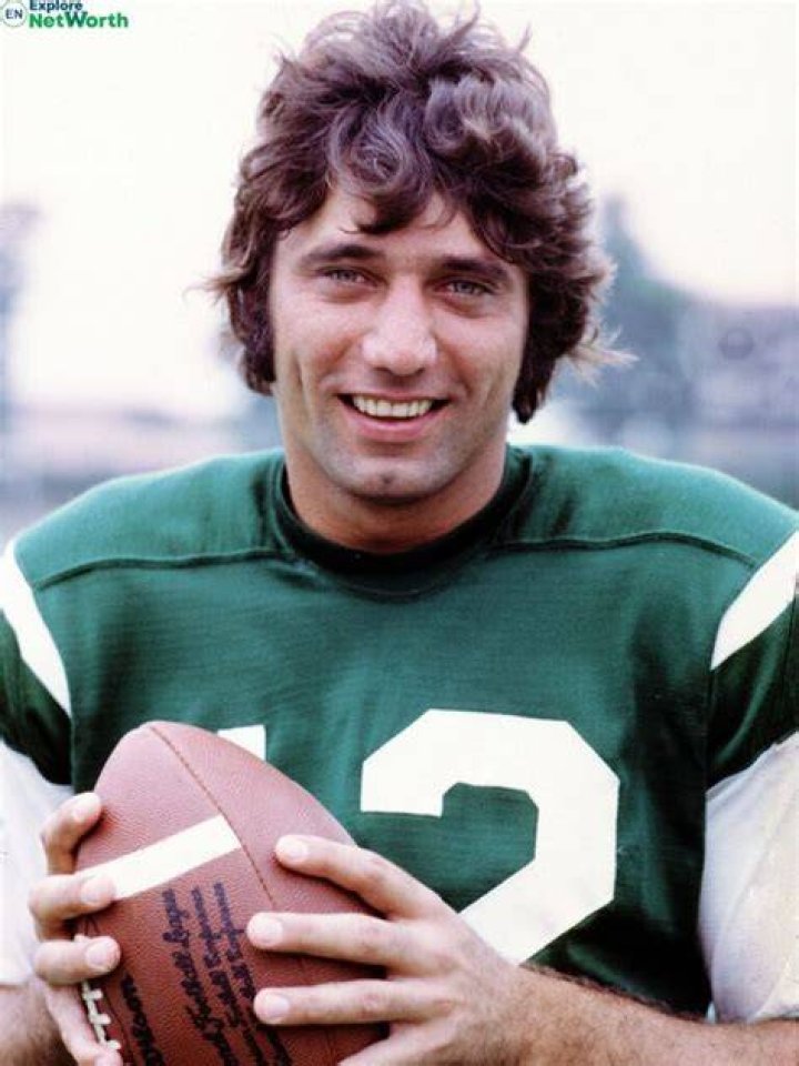 Joe Namath net worth is 25 million A legendary Football player