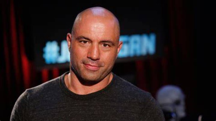 Joe Rogan tror att Chad Mendes segrar &ouml;ver Conor McGregor MMA i