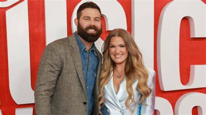 Jordan Davis and Wife Kristen Announce Baby No. 3 WKKY Country 104.7