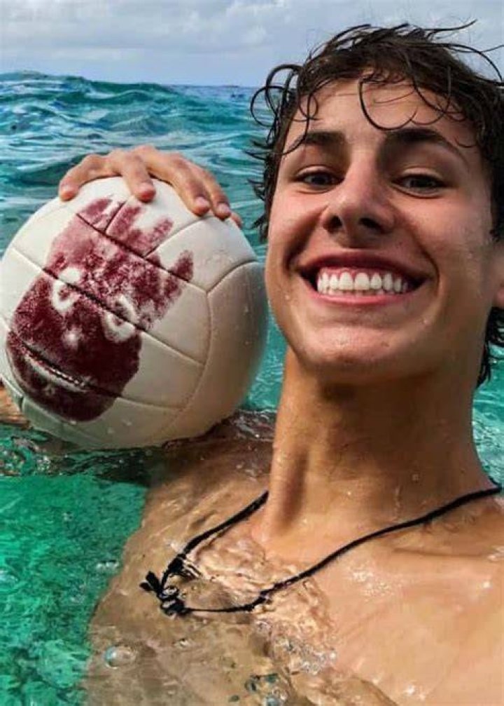 Juanpa Zurita on Instagram &ldquo;🦁&rdquo;