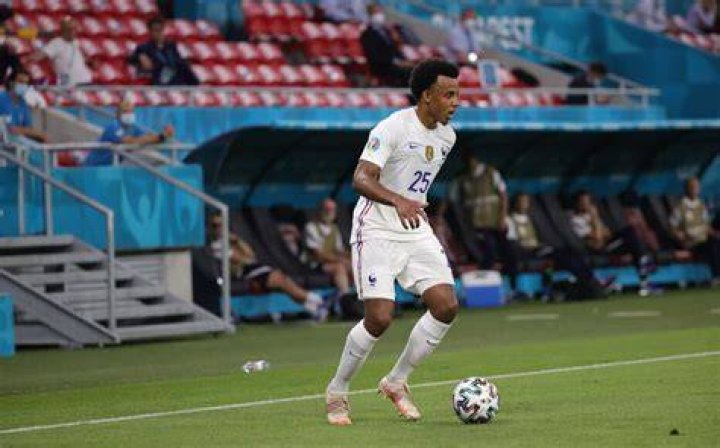 Jules Kound&eacute; Bio, age, nationality, height, family, career goals, club