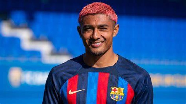 Julian Araujo's emotional message after signing for Barca
