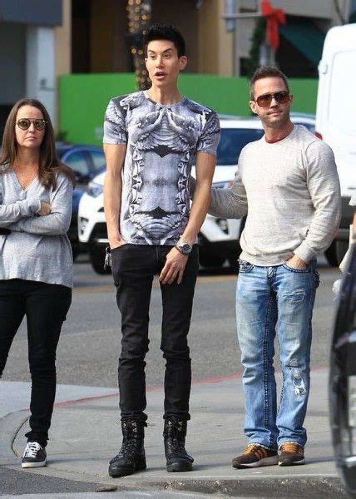 Justin Jedlica & His Boyfriend Grab Lunch In Beverly Hills Zimbio