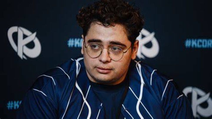 Kameto (Twitch Star) Age, Birthday, Bio, Facts, Family, Net Worth