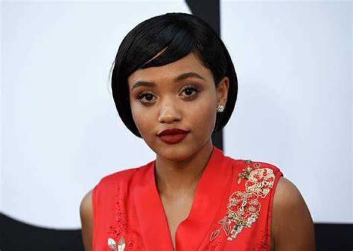 Kiersey Clemons Net Worth, Salary, Age, Height, Bio, Family, Career