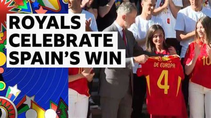 King of Spain congratulates team after dominating victory over Costa