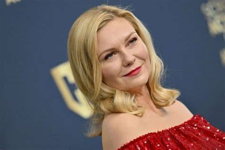 Kirsten Dunst net worth, age, husband, family, height and biography