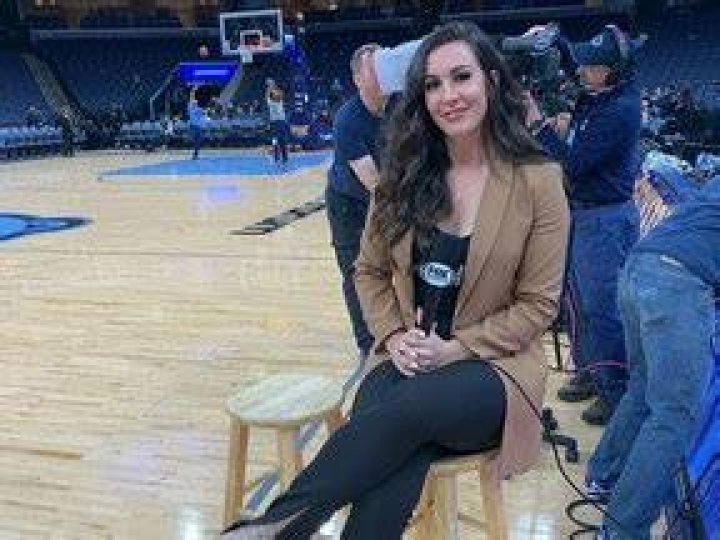 KJ Wright Memphis Grizzlies reporter r/hot_reporters