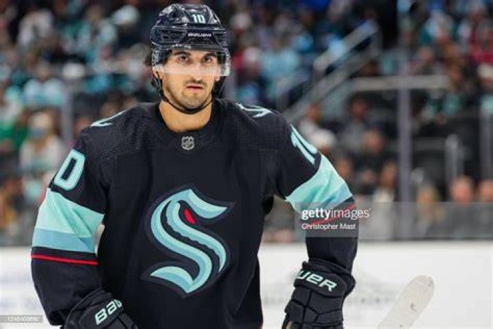 Kraken Ahead Matty Beniers Faces Bruins In Return To Residence State