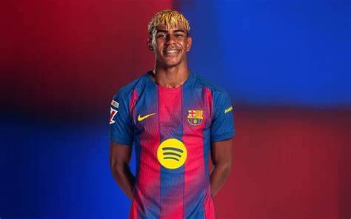 Lamine Yamal Height Biography, Net worth, Age, Family & More details