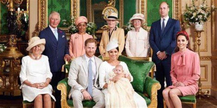 Les règles mode étonnantes que doit respecter la famille royale d