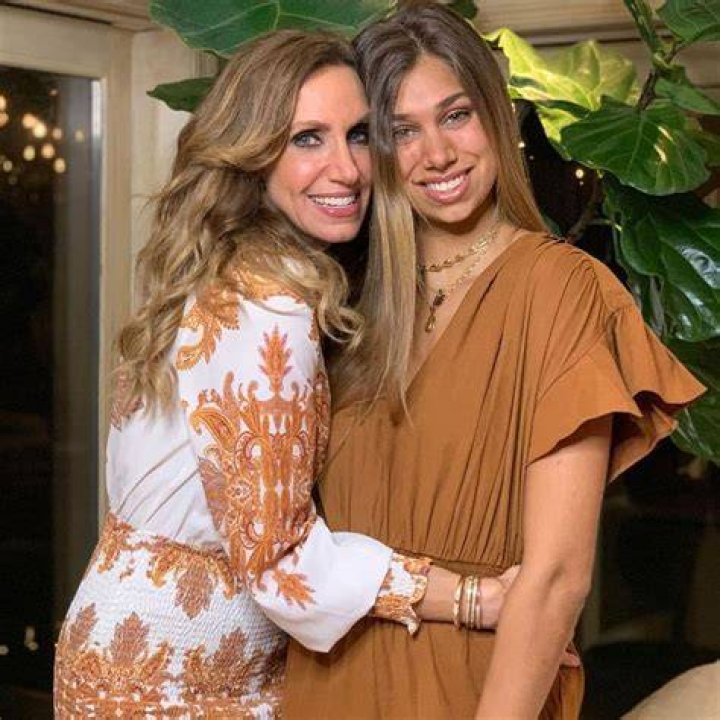 Lili Estefan y su tierna felicitaci&oacute;n a Lorenzo Luaces por su