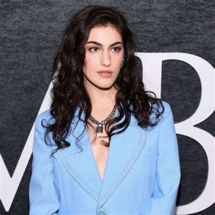 Lilli Kay Wiki/Bio, Net Worth, Age, Career, Boyfriend, height and