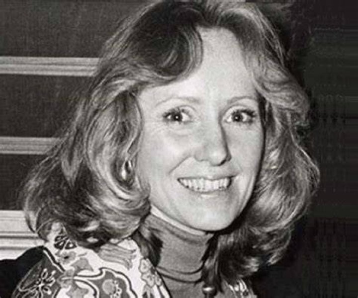 Lola Van Wagenen Biography Facts, Childhood, Family Life & Achievements