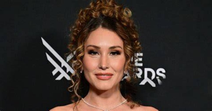 Loren Allred Ethnicity, Ethnic Background, Parents, Height, Husband