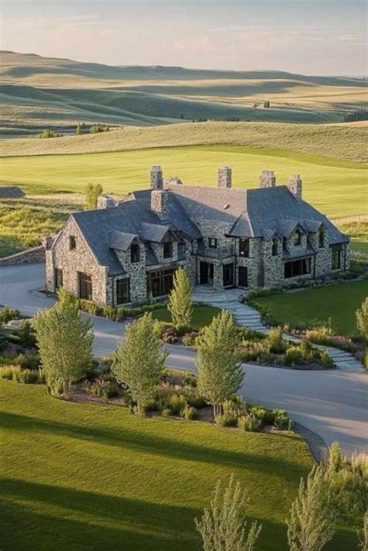 LUXURY LIVING & BIG MANSIONS RURAL SOUTH AFRICA, NONGOMA, KZN