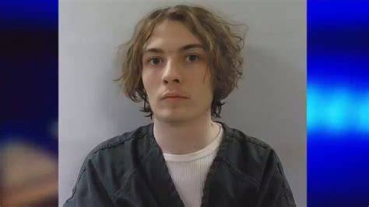 Maine man accused of stabbing man in Winslow pleads not guilty