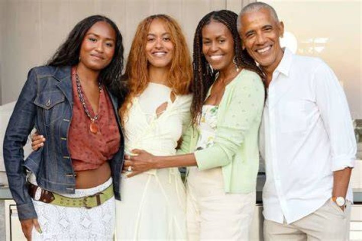 Malia & Sasha Obama, Barack's Daughters 5 Fast Facts