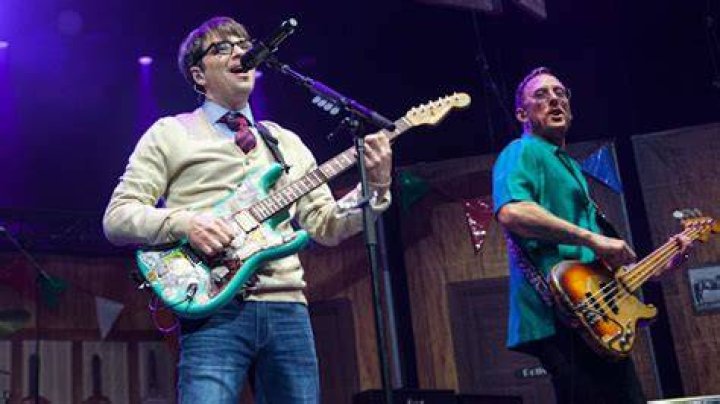 Matt Sharp weezer