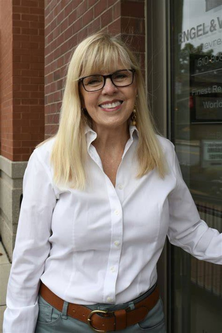 Meet Cheryl Gerondale: The Dedicated And Experienced Real Estate Professional
