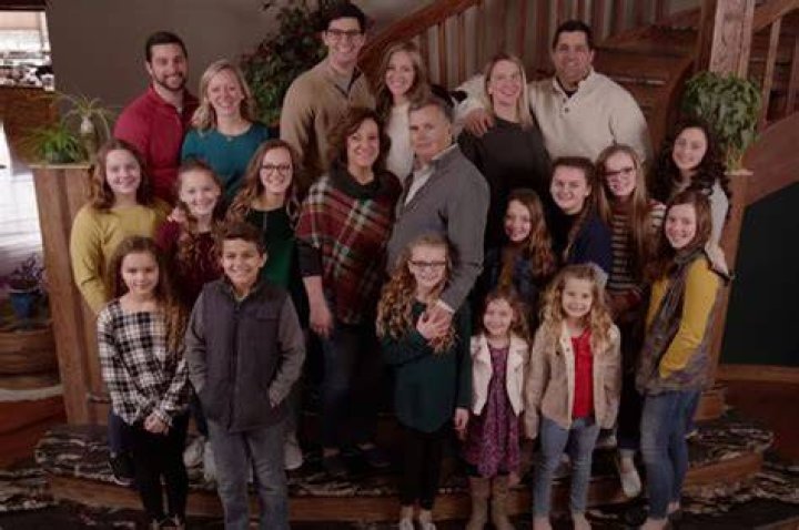 Meet The Beautiful Family Of Six Of Violet McGraw, Her Parents Colin