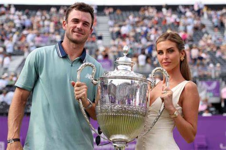 Meet Tommy Paul Wife Is He Married To Paige Lorenze? Kids, Family And