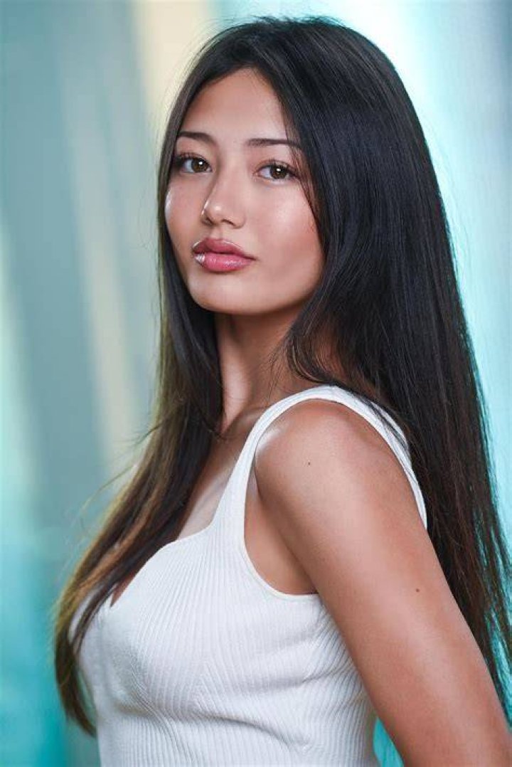 Miku Patricia Martineau Age, Biography, Net Worth, Parents, Boyfriend