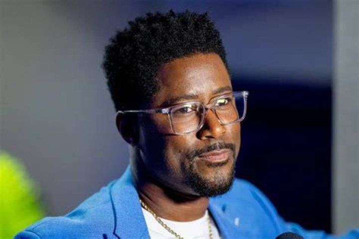 Nate Burleson breaks basketball as wife says 'not again'