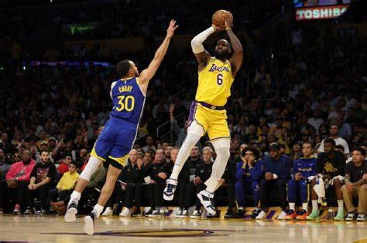 NBA LeBron James vs Stephen Curry Le retour de la plus grande