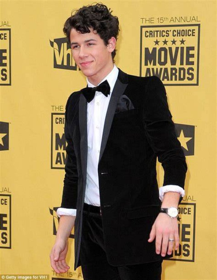 nick jonas wears the purity ring in 2011 The Jonas Brothers Photo