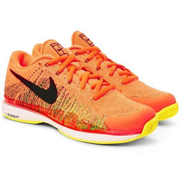 Nike Rubber Zoom Vapor Flyknit Tennis Sneakers in Bright Orange (Orange