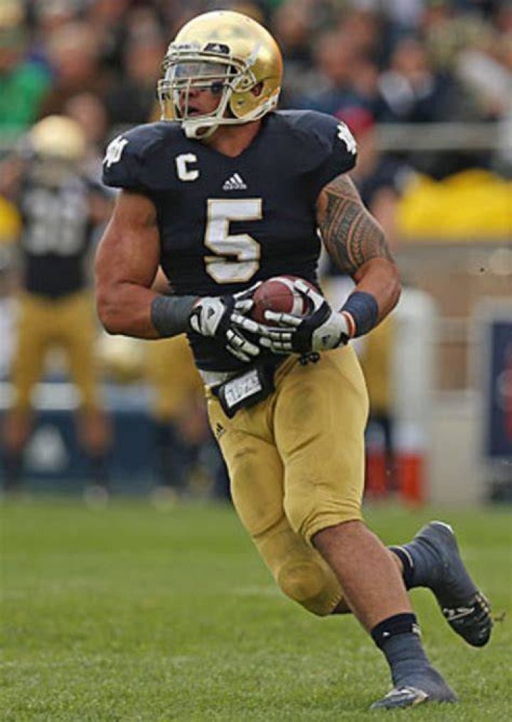 Notre Dame star Manti Te'o undrafted in Round 1 Sports Illustrated