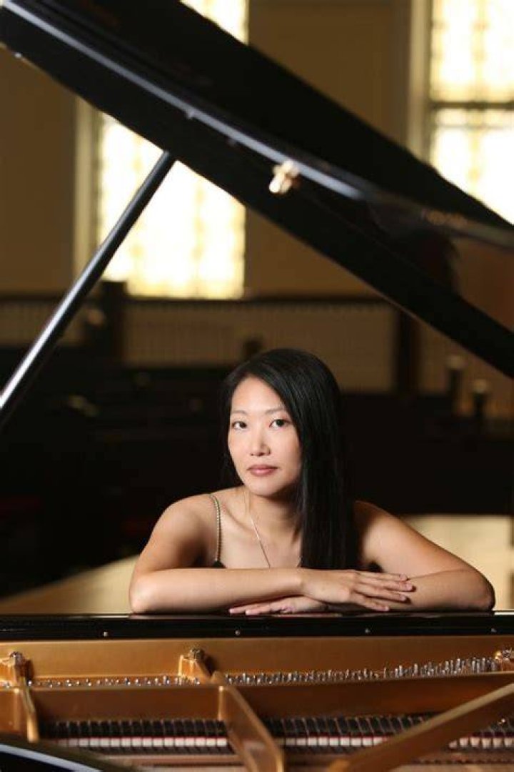 pianist Archives Organic Headshots Pianist, Headshots, Musician