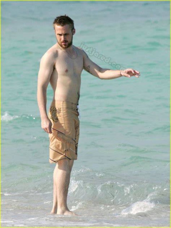 Pin on ryan gosling shirtless