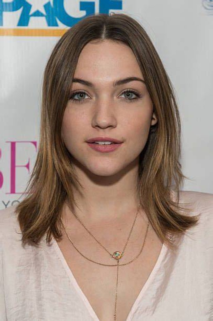 Pin on Violett Beane