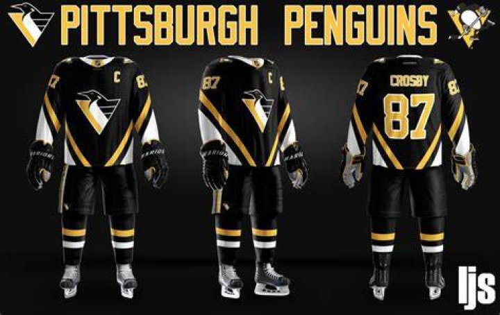 Pittsburgh Penguins' Sidney Crosby surprises Nova Scotia family by