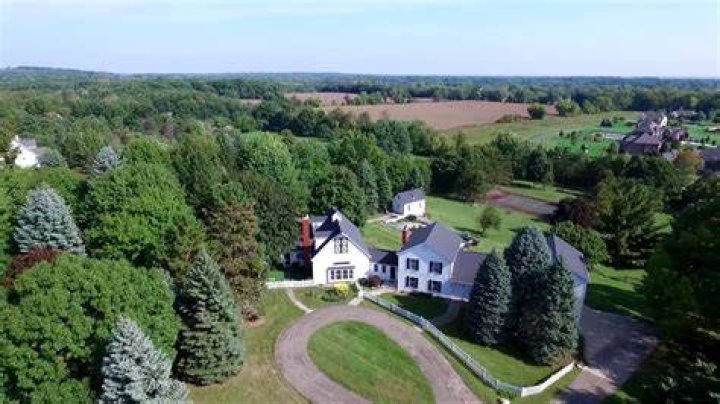 Romeo Michigan ( Kid Rocks Childhood home) YouTube