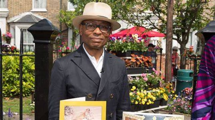 Ronnie Archer Wikipedia, Antiques Roadshow Host