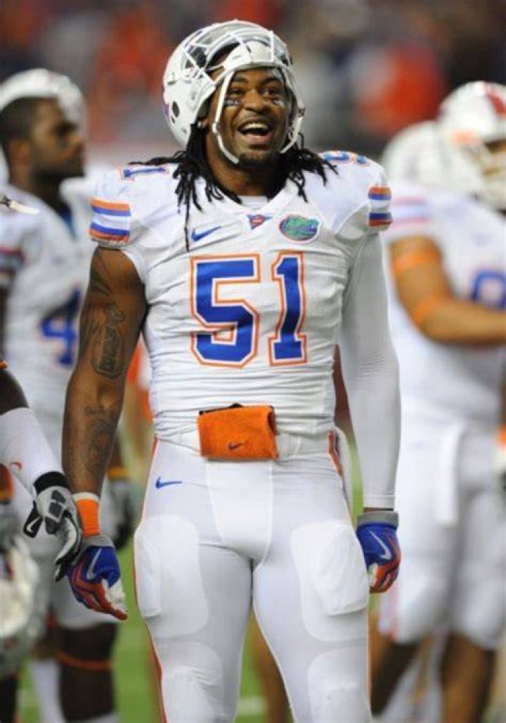 Run it. Brandon spikes Ncaa college football, College football