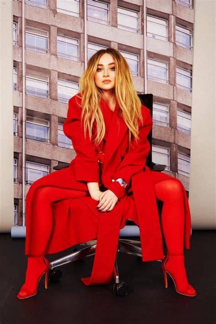 Sabrina Carpenter Looks So Much Different In 'Notion' Magazine See