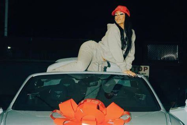 saweetie posted on Instagram &ldquo;details ️💚💛💙&rdquo; &bull; See all of saweetie's