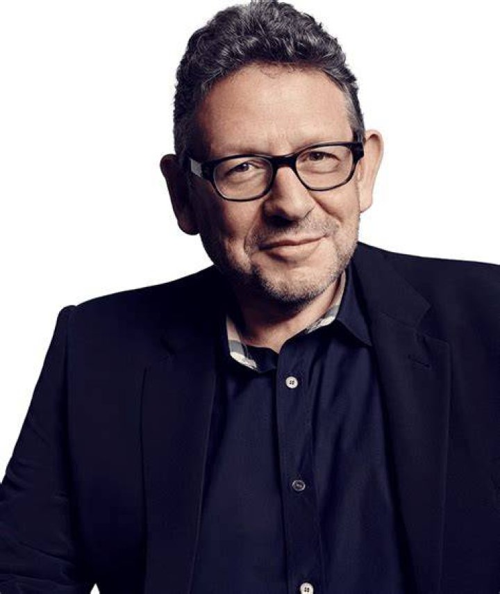 Sir Lucian Grainge f&aring;r en stj&auml;rna p&aring; Hollywoods Walk of Fame KGSAU