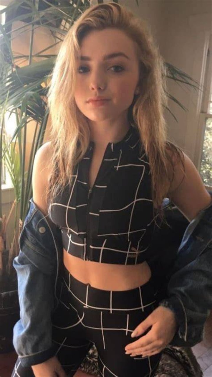 Super hot... PeytonList Peyton List, Peyton Roi, Beautiful